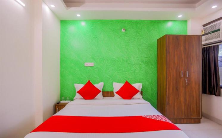 Hotel / Resort booking